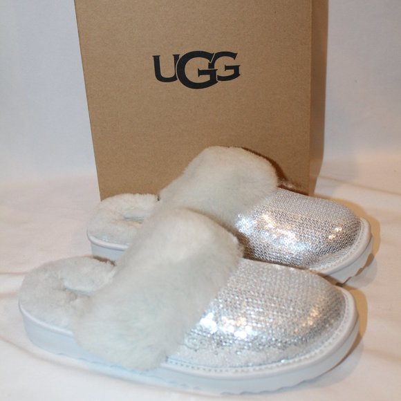NIB UGG YOUTH 5 WOMEN'S 5.5-6 METALLIC GLITTER SILVER SLIPPERS - Picture 2 of 6